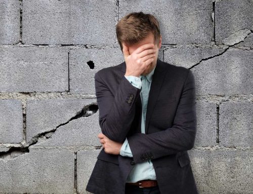 Wie schützt man Werkshallen vor Schwingungen durch Industrieanlagen?